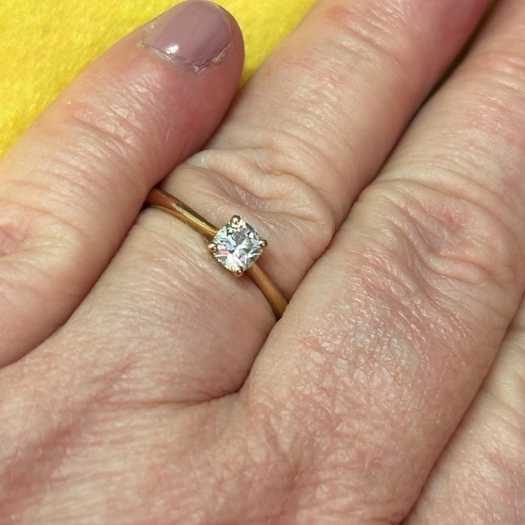 14k rose gold and diamond ring. Half carat lab diamond. Size 9 - Picture 5 of 5